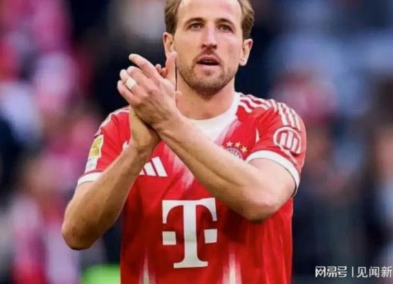 镜报首席：凯恩最可能再留拜仁1年，之后回英超打破进球纪录