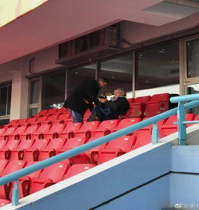 中国U19 vs 刚果U23，山羊君现场观战