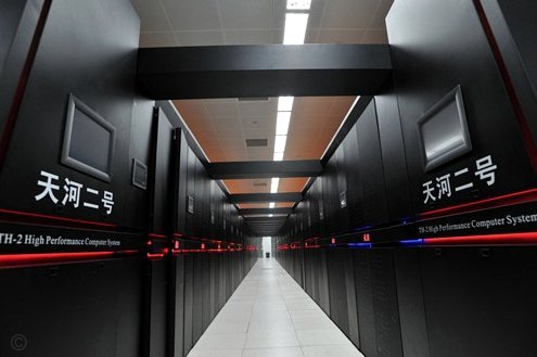 超级计算机25000次模拟：西班牙胜算更高