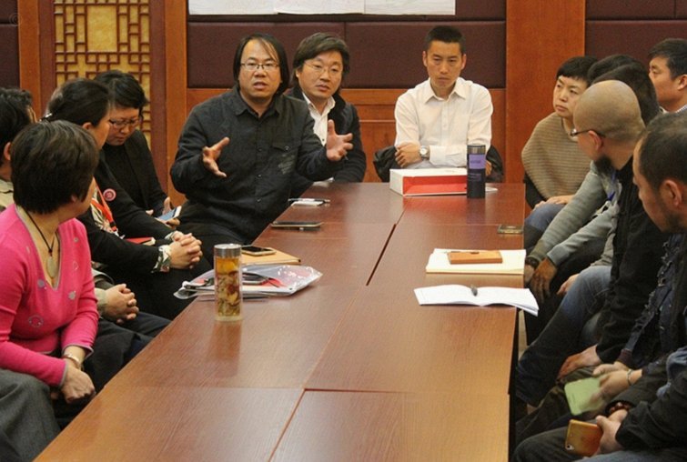 星火杯成都大区队VS韩国华城市FC队，这下不会说是临时组建小年龄队了吧