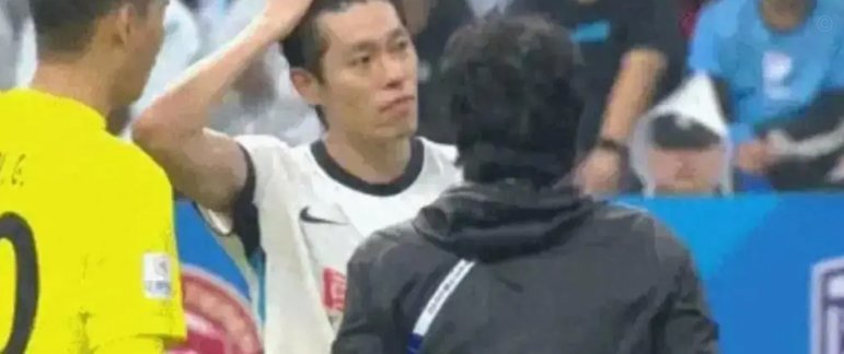 罗竞传射斯坦丘破门 大连英博3-1新鹏城冠军悬念犹存
